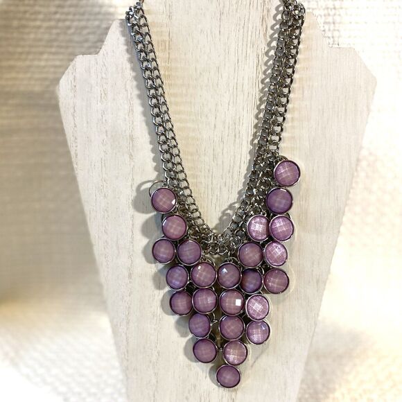 VTG Lilac Lucite Disks Set In Silver Color 26” Chain Waterfall Necklace - Picture 1 of 4